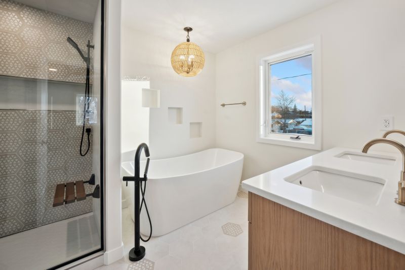 Contemporary Acrylic Tub